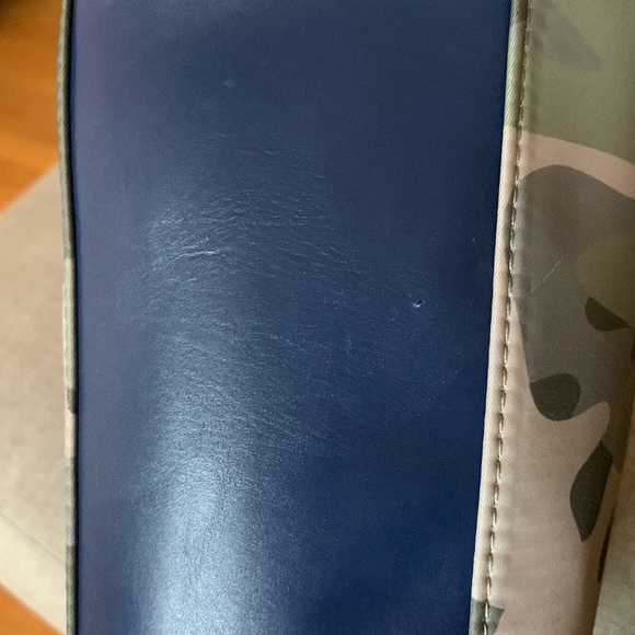 Tommy Hilfiger / Camo Shopper Bag - Picture 5 of 13